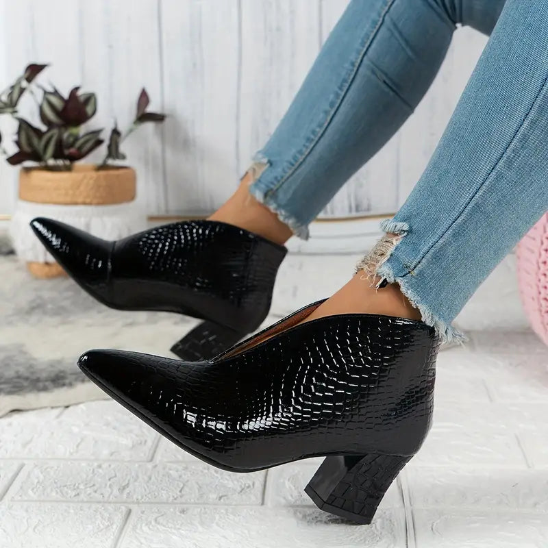 Iris™ | Women's Pointed-Heeled Boot